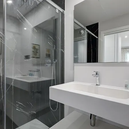 Brand New, Luxurious Ground Floor In Mirador De Hills * Estepona