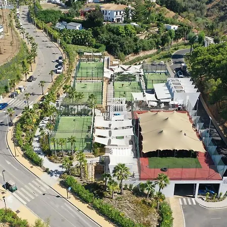 Brand New, Luxurious Ground Floor In Mirador De Hills *