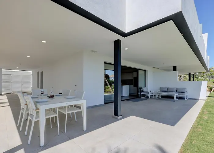 Brand New, Luxurious Ground Floor In Mirador De Hills *